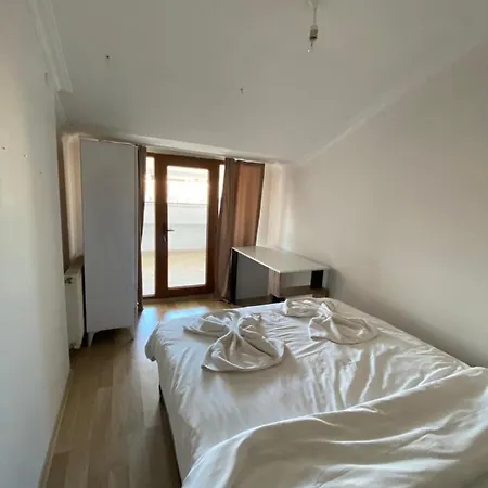 4+1 Dublex Lux Flat In Sultan Selim 아파트 이스탄불